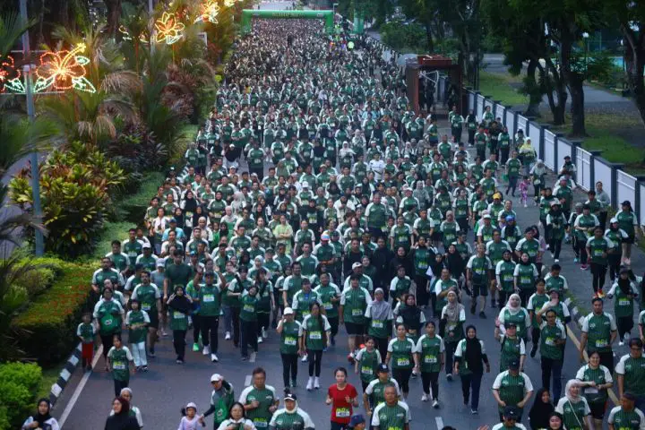Thousands of participants from Sarawak’s multi-ethnic communities enjoying their fun run with families at the MILO® Malaysia Breakfast Day, which celebrated healthier breakfast habits and active living.
